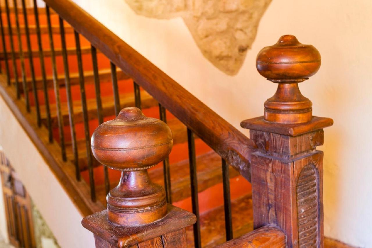 Santa Eulalia de Gállego Apartamentos Casa Samper מראה חיצוני תמונה