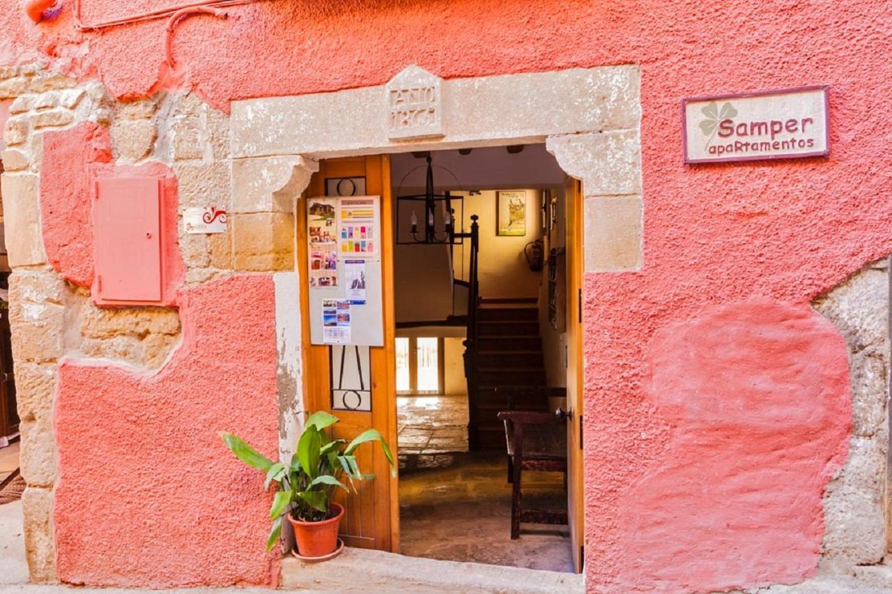 Santa Eulalia de Gállego Apartamentos Casa Samper מראה חיצוני תמונה