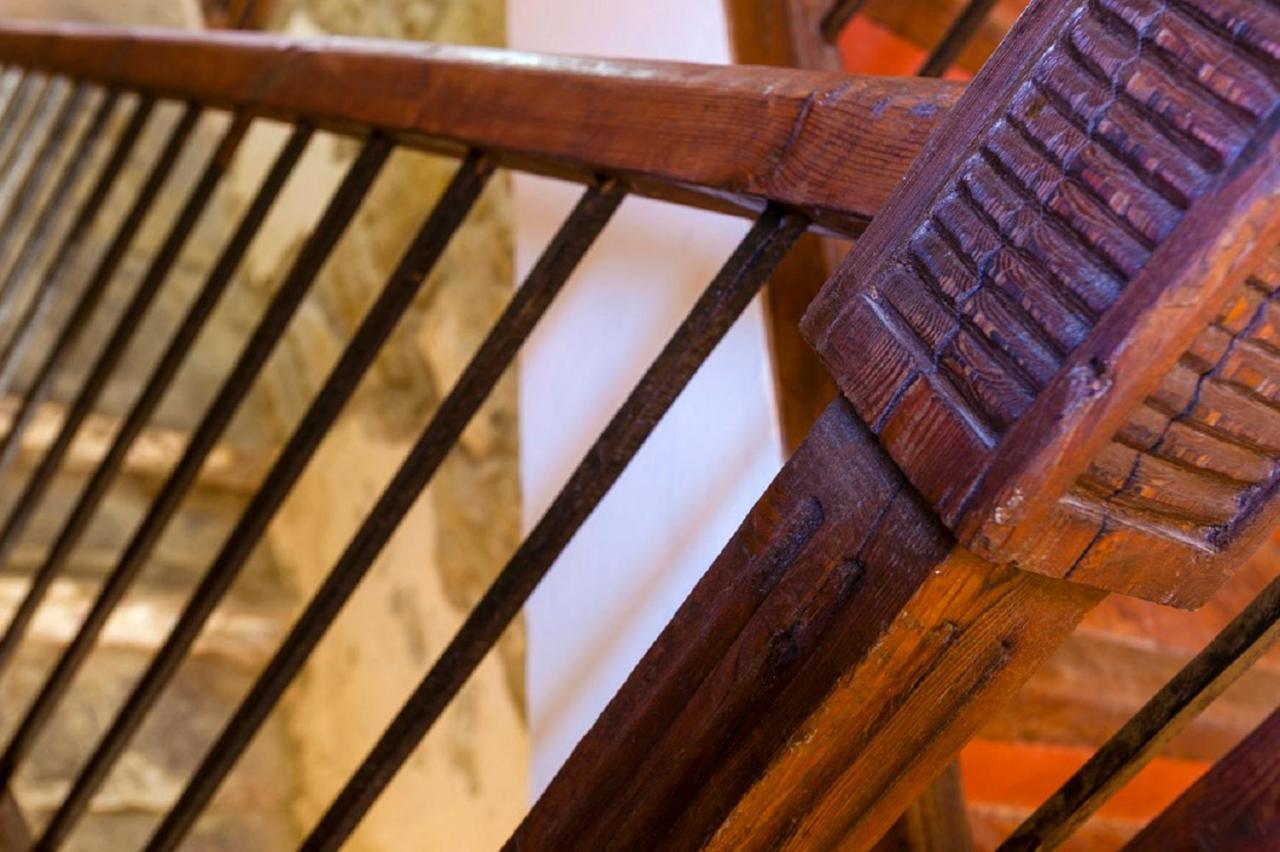 Santa Eulalia de Gállego Apartamentos Casa Samper מראה חיצוני תמונה