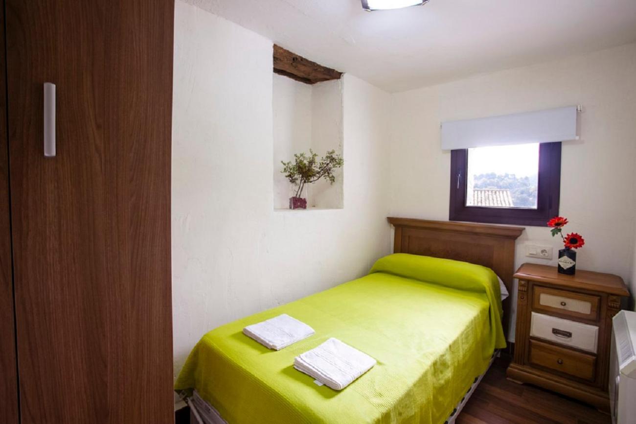 Santa Eulalia de Gállego Apartamentos Casa Samper חדר תמונה